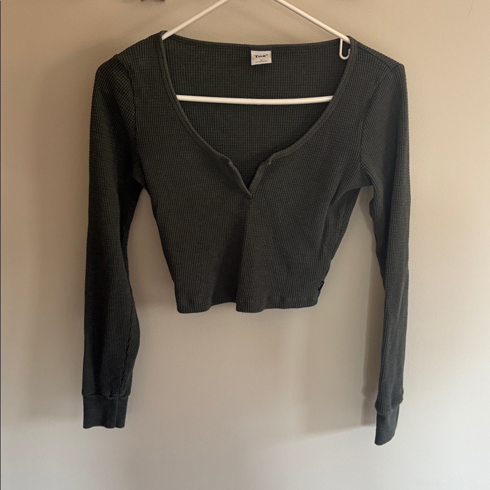 Aritzia TNA Grey Cropped Long Sleeve Top V Neck Waffle Weave Size Small
